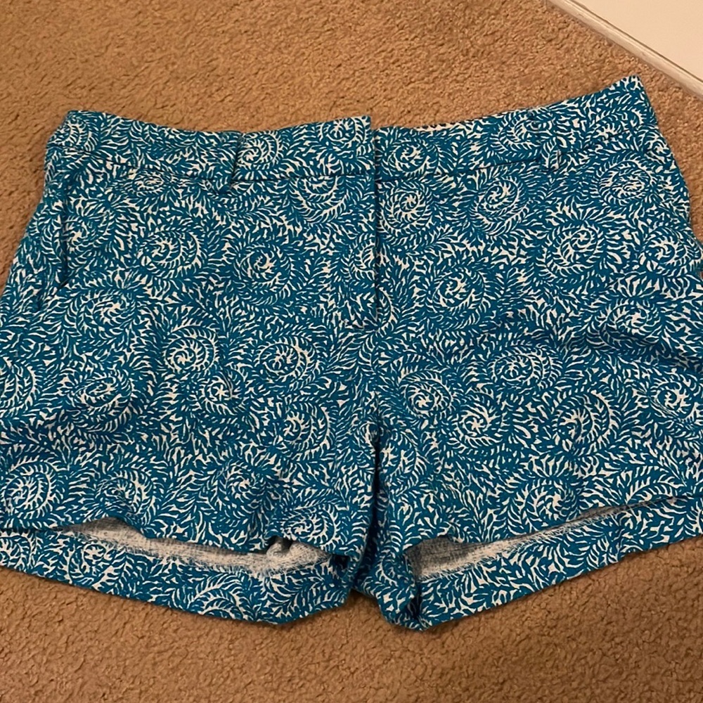 Shorts - Picture 2 of 3